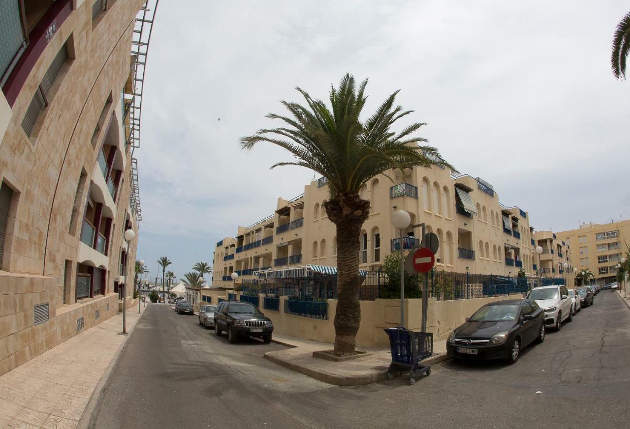 Azucena Apartment การ์รูคา ภายนอก รูปภาพ