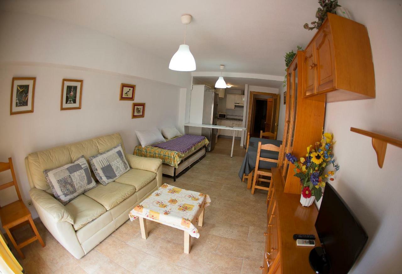 Azucena Apartment การ์รูคา ภายนอก รูปภาพ